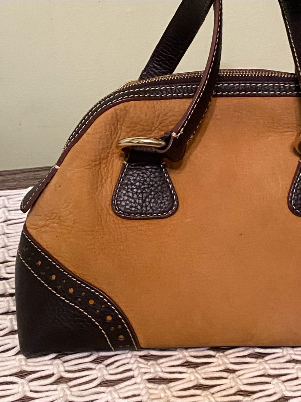 Dooney & Bourke Style Two-Tone Tan and Brown Leather Satchel Handbag Vintage - Picture 9 of 17